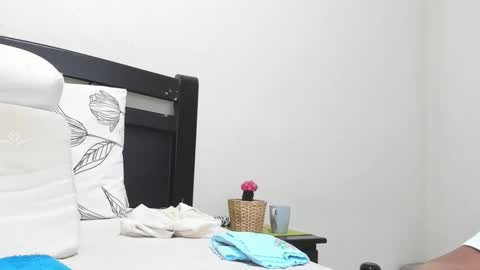 Mara online show from April 13, 1:56 pm