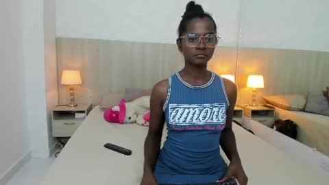 Mara Sinclair online show from June 26, 7:26 pm