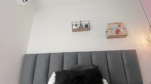 Mara online show from January 7, 5:49 pm