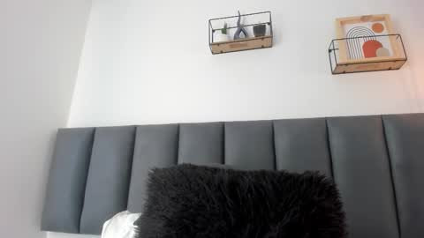 Mara online show from March 13, 1:34 pm