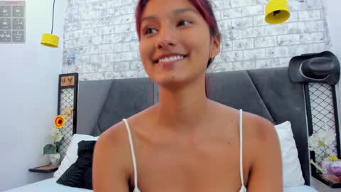 Maray Lous  online show from February 6, 8:34 pm