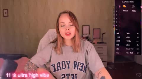 Sara online show from October 2, 11:32 pm