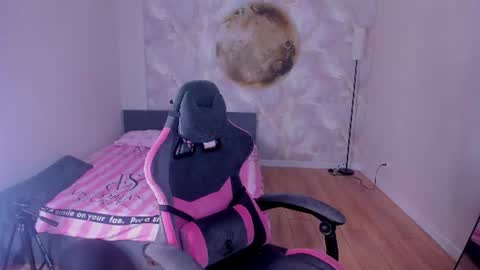 Margo Kellly online show from July 1, 1:16 am