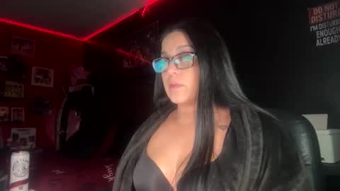 Mari Bee online show from March 16, 5:32 am