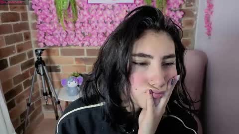 Maria online show from April 19, 7:38 pm