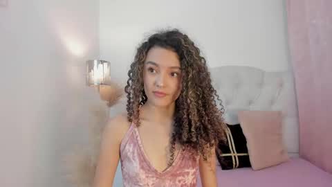 Marian online show from October 8, 1:43 am