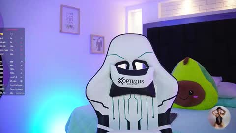 Mariana  online show from October 14, 7:05 pm