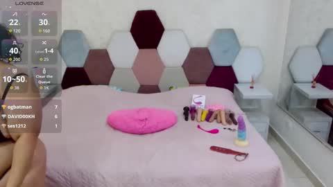 mariana online show from November 15, 6:53 pm