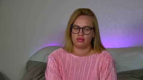 Maria online show from October 19, 6:43 pm