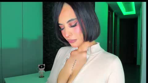 M A R I A N E online show from March 16, 3:20 am