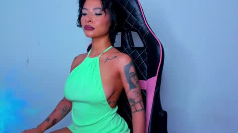 M A R I A N E online show from January 24, 4:37 am