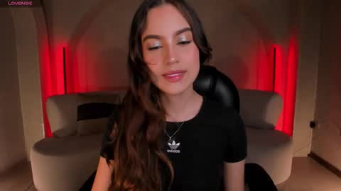 Marianne  online show from December 15, 9:42 pm