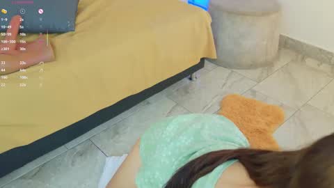 Maria Pettit online show from November 5, 11:59 am