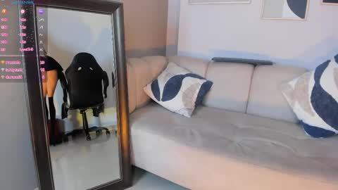 marie_bass online show from November 11, 1:19 pm