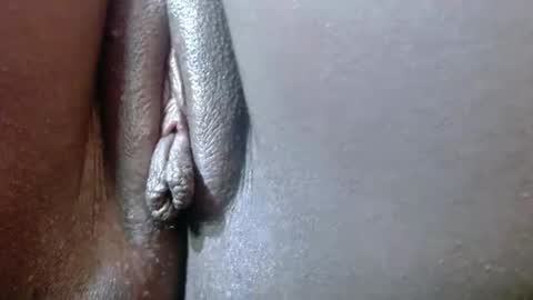 mariebae4 online show from November 18, 5:30 am