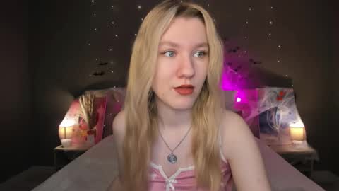 mariel_brown online show from October 31, 9:46 am
