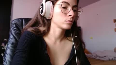 Mariie online show from February 5, 4:04 pm