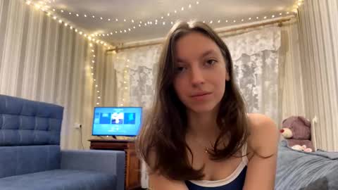 Marie online show from November 13, 2:05 pm