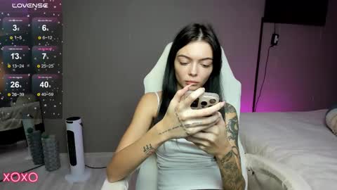 Maria  online show from October 8, 1:37 pm