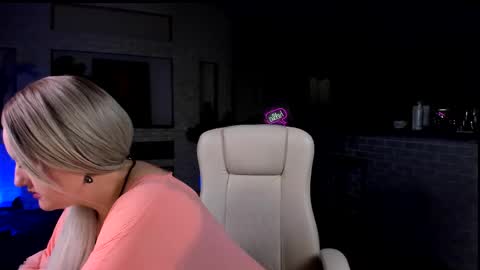 mariemlui online show from September 23, 7:50 am