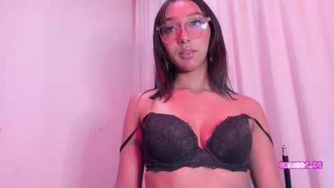 Luna Dulk online show from February 25, 6:47 am