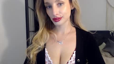 MarilynDevilish online show from February 14, 9:32 pm