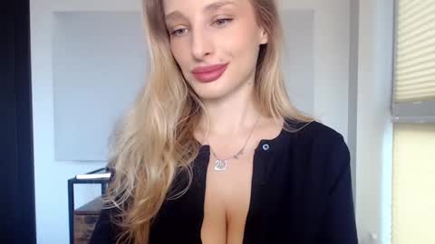 MarilynDevilish online show from January 29, 8:29 am