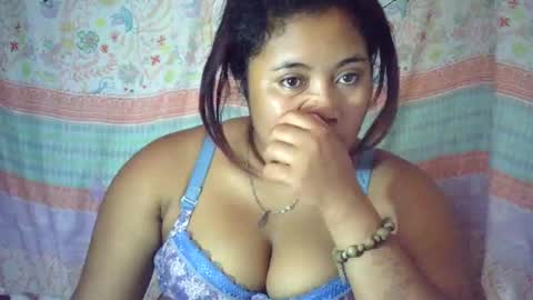 marinah5 online show from January 17, 4:06 am