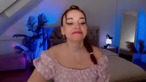 MarlaDewis online show from March 8, 6:23 pm