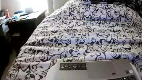 Jess and Nick online show from February 24, 4:00 am