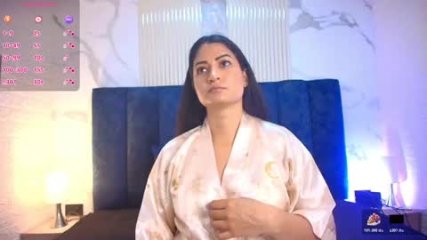 marscarlett online show from December 19, 11:46 am