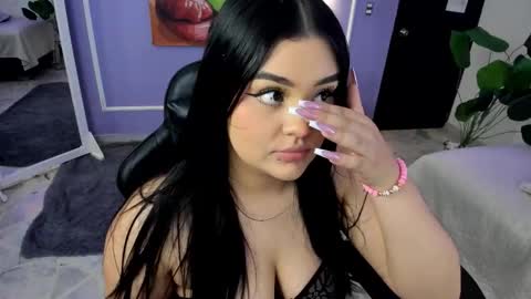 Martina  online show from November 13, 9:25 pm