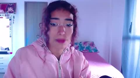 mary online show from September 25, 1:43 pm