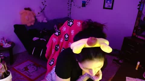                      100   online show from April 13, 5:09 am