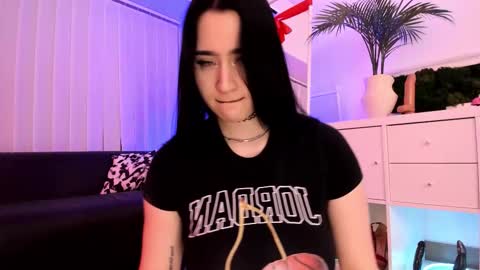 Mary online show from March 7, 8:21 am