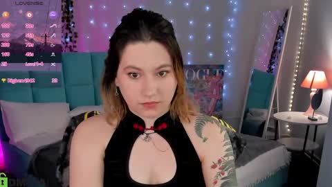 Mary online show from April 17, 2:57 am