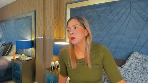 maryhawkey online show from January 12, 11:37 am