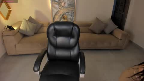  Mary  online show from September 20, 1:09 pm