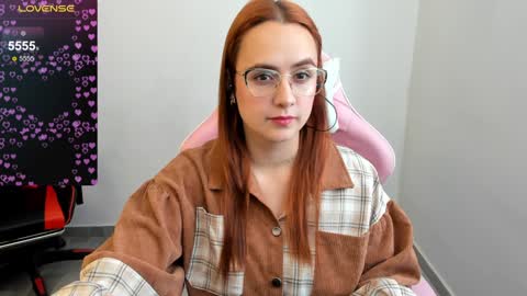 Dulce Maria online show from January 3, 1:25 pm