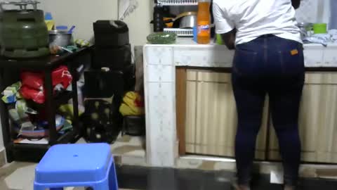 Cate online show from September 21, 6:06 pm