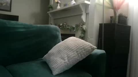 alex online show from March 3, 9:37 am