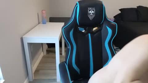 MasturbateMom online show from December 14, 3:25 pm