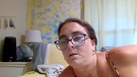 mathislauraashley2023 online show from June 23, 9:57 pm