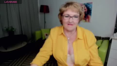 Lana online show from January 25, 1:35 pm