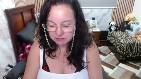 Sonia online show from April 14, 5:13 pm