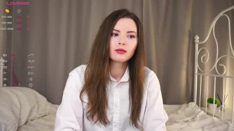 Lily online show from February 10, 4:25 pm