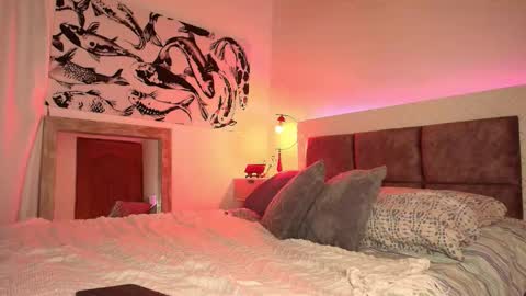 Max online show from November 14, 2:44 am