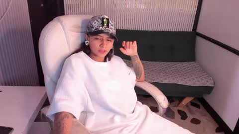 Maxi online show from May 7, 10:24 pm