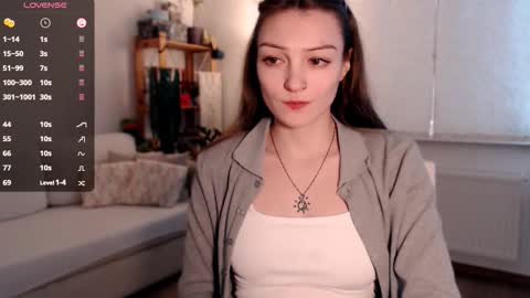 Maxine online show from February 17, 12:59 pm