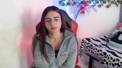 maxinesex_ online show from September 18, 5:00 pm